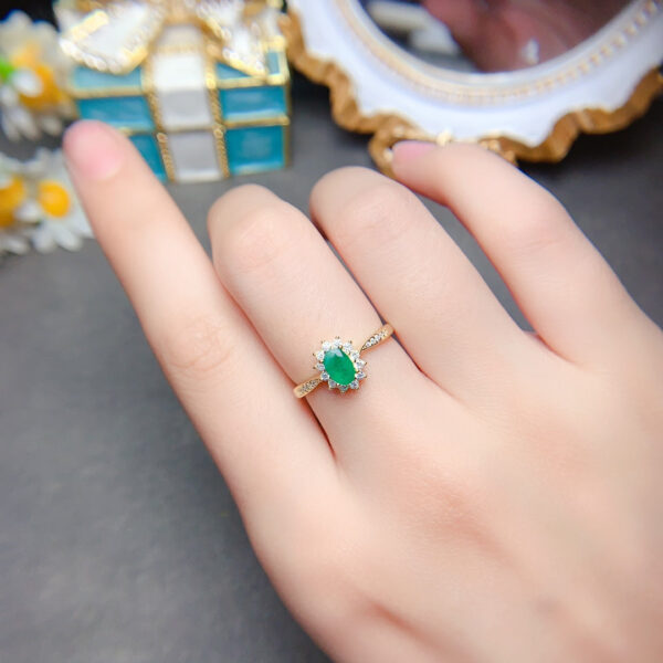 wsxc1699111103211_6 Pure Natural Columbia Emerald Ring Main Stone Size 4 * 6mm0411170594