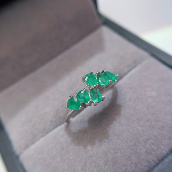 Columbia Emerald Ring, Main Stone Size 3 * 4mm1112325144