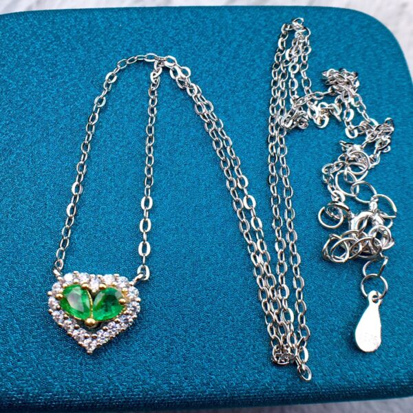 A pure natural Colombian emerald necklace with a ring face of 3 * 4mm,1117140255